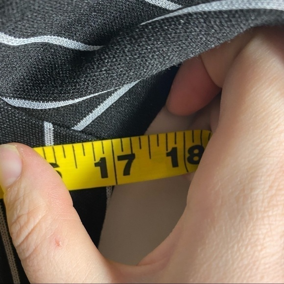 Miss Selfridge Pin Striped Dress NWT Sz 6 Black White Long Sleeve Midi - Picture 9 of 9